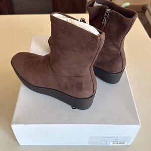 Women’s Boots